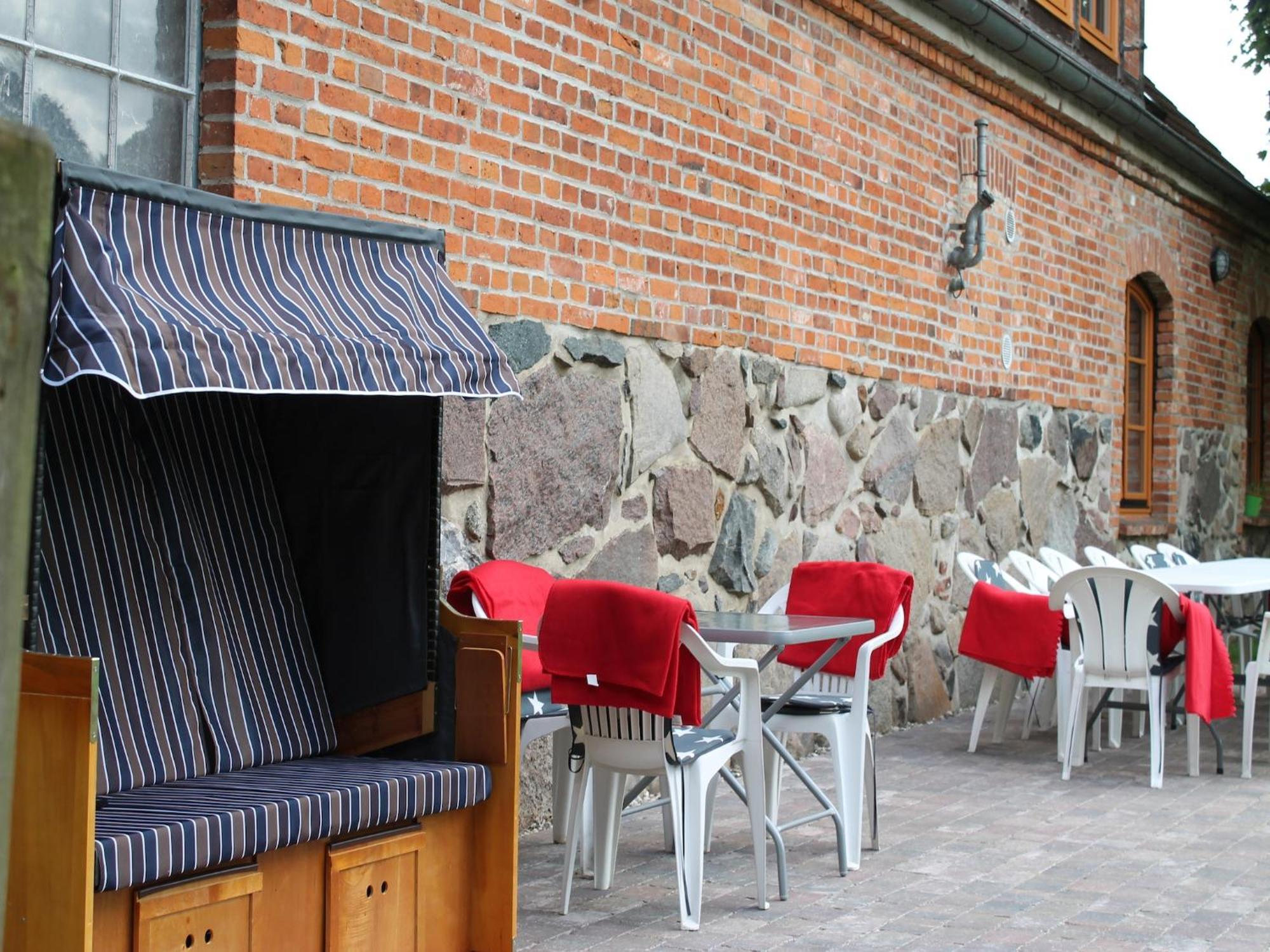 Villa Mansion In Gressow With Terrace Garden Bbq Pond Bicycles Extérieur photo